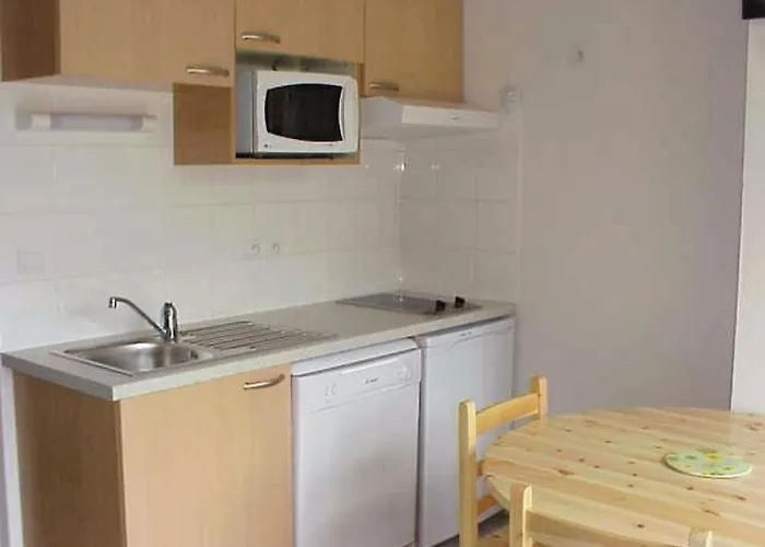 Eugenie - 4 Personnes Au Village De Mae-3464 * Guchen